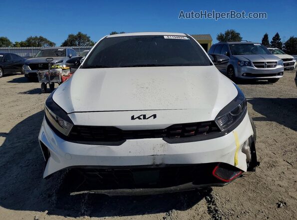 3KPF54AD1RE739449 2024 KIA FORTE White Դիմացի տեսք