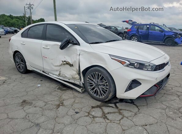 3KPF54AD1RE763220 2024 KIA FORTE White Front right