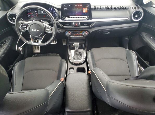 3KPF54AD1RE763220 2024 KIA FORTE White Dashboard view