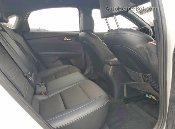 3KPF54AD1RE763220 2024 KIA FORTE White Rear seats view