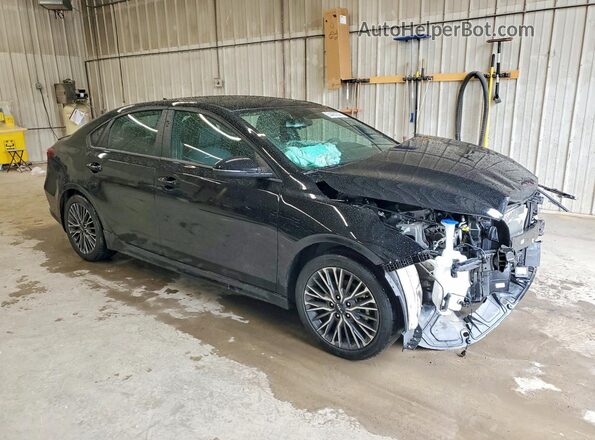 3KPF54AD1RE811265 2024 KIA FORTE Black წინა მარჯვენა