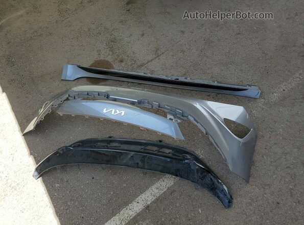 3KPF54AD1RE826283 2024 KIA FORTE Gray Widok komory silnika
