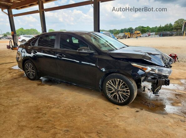3KPF54AD1RE831516 2024 KIA FORTE Black Delantero derecho