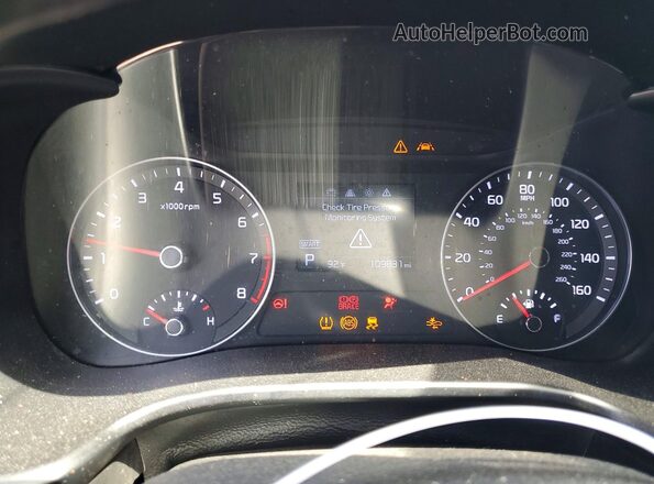3KPF54AD2KE127038 2019 KIA FORTE White Widok zestawu wskaźników