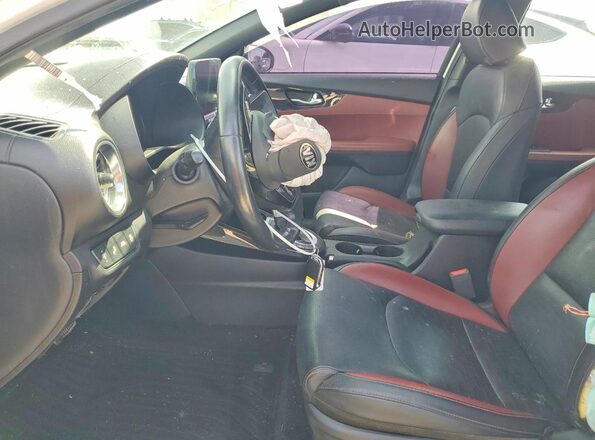 3KPF54AD2KE127038 2019 KIA FORTE White Widok wnętrza z przodu