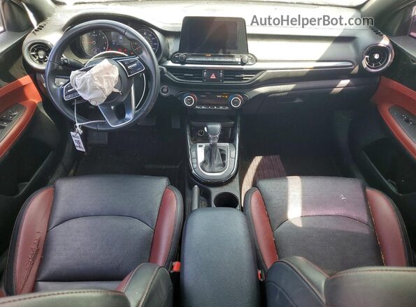 3KPF54AD2KE127038 2019 KIA FORTE White Widok deski rozdzielczej