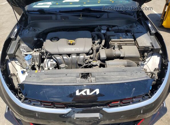 3KPF54AD2PE517662 2023 KIA FORTE Black Widok wnętrza z tyłu