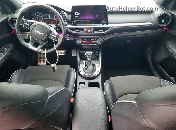 3KPF54AD2PE625263 2023 KIA FORTE Black Vista del salpicadero