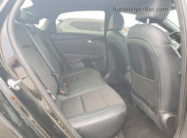 3KPF54AD2PE625263 2023 KIA FORTE Black Vista de los asientos traseros