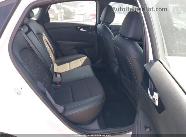 3KPF54AD2RE750573 2024 KIA FORTE Белый Вид наклейки с VIN-кодом