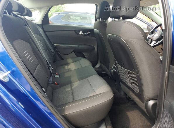 3KPF54AD3ME263441 2021 KIA FORTE Blue Вид задніх сидінь