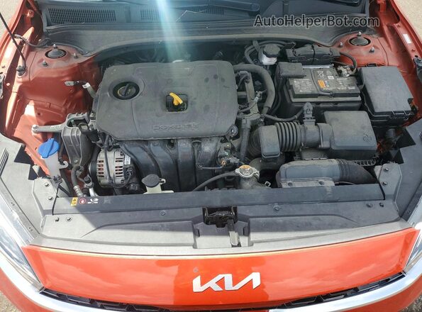 3KPF54AD3PE530243 2023 KIA FORTE Оранжевый Вид задней части салона