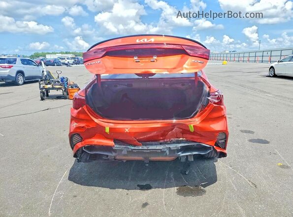 3KPF54AD3PE530243 2023 KIA FORTE Оранжевый Вид сзади