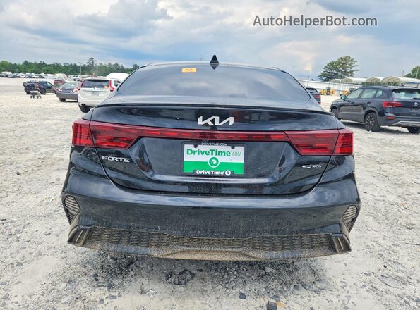 3KPF54AD3PE611243 2023 KIA FORTE Black Widok z tyłu