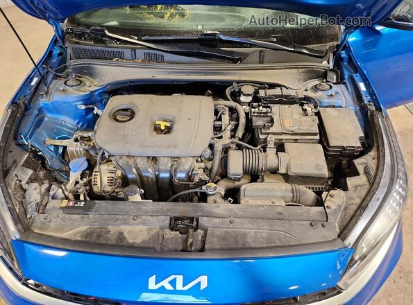 3KPF54AD3PE621920 2023 KIA FORTE Blue უკანა სალონის ხედი