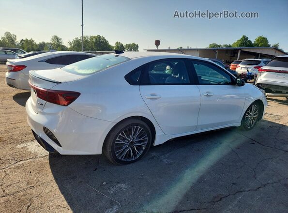 3KPF54AD3PE646140 2023 KIA FORTE White Հետևի աջ