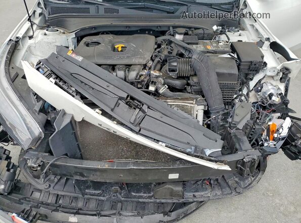 3KPF54AD3PE667621 2023 KIA FORTE White Вид задньої частини салону