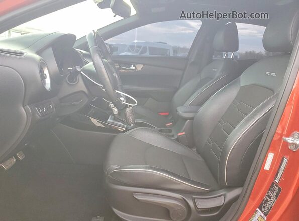 3KPF54AD4NE439995 2022 KIA FORTE Orange 