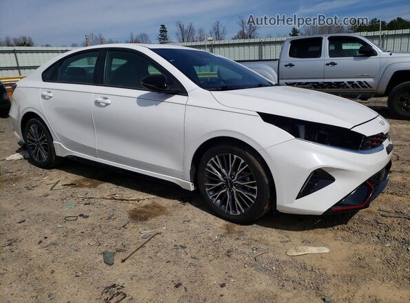 3KPF54AD4NE484032 2022 KIA FORTE White Передня права чверть