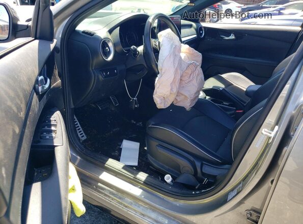 3KPF54AD4PE612031 2023 KIA FORTE Gray Widok deski rozdzielczej
