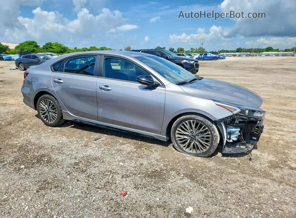 3KPF54AD4PE665828 2023 KIA FORTE Gray Delantero derecho