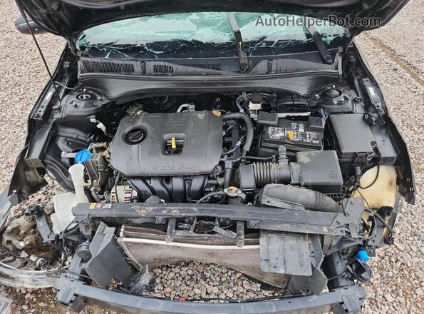 3KPF54AD4RE714657 2024 KIA FORTE Black Widok wnętrza z tyłu