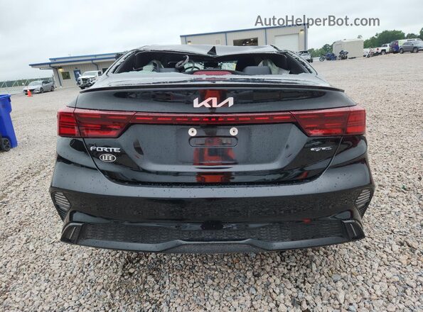 3KPF54AD4RE714657 2024 KIA FORTE Black Widok z tyłu