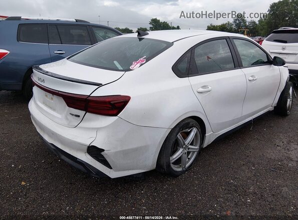 3KPF54AD4RE822762 2024 KIA FORTE White Tył prawy