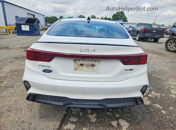 3KPF54AD5NE440718 2022 KIA FORTE White უკანა ხედი