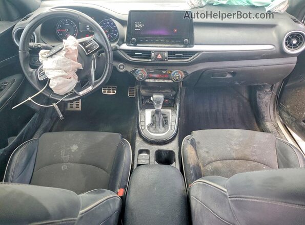 3KPF54AD5PE648715 2023 KIA FORTE White Առջևի վահանակի տեսք