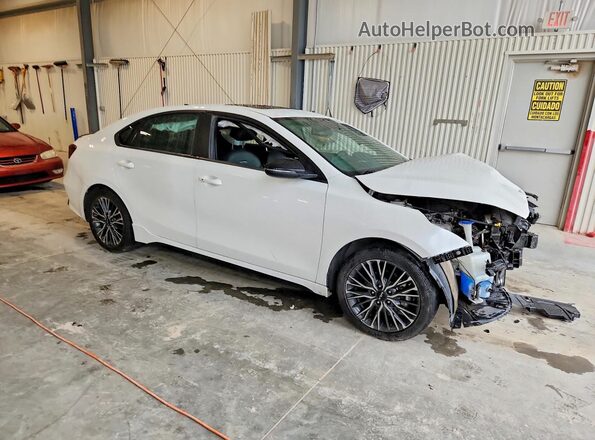 3KPF54AD5RE700816 2024 KIA FORTE White Передня права чверть