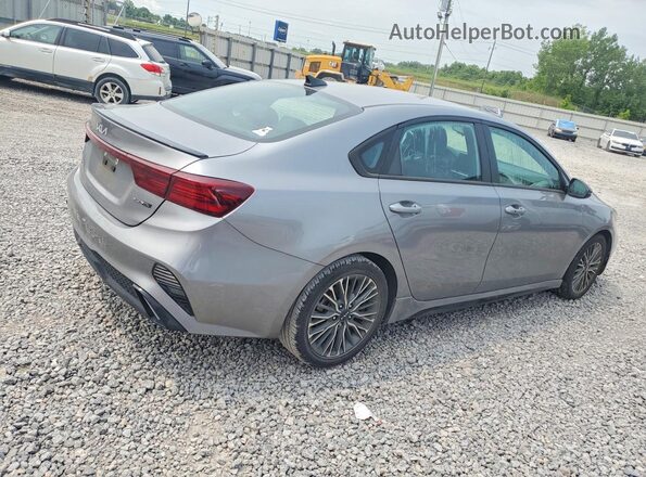 3KPF54AD5RE706051 2024 KIA FORTE Gray Trasero derecho