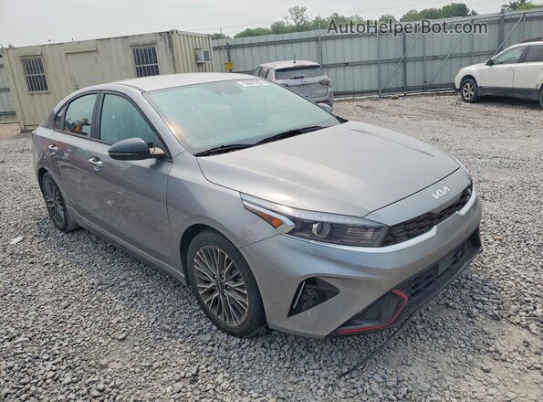 3KPF54AD5RE706051 2024 KIA FORTE Gray Delantero derecho