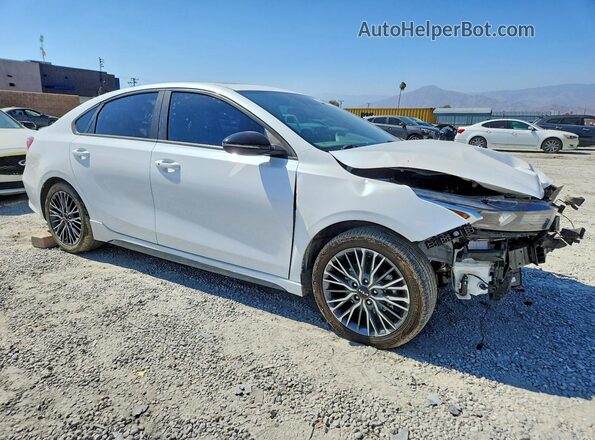 3KPF54AD6PE521763 2023 KIA FORTE White Передня права чверть