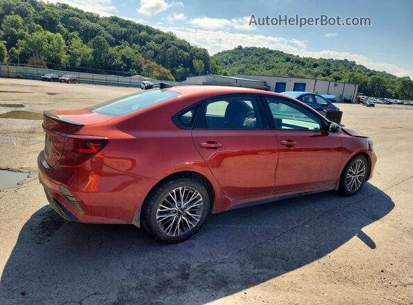 3KPF54AD6PE584703 2023 KIA FORTE Оранжевый Задняя правая четверть