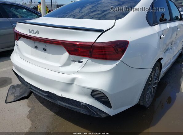 3KPF54AD6PE615402 2023 KIA FORTE White 