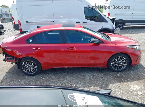 3KPF54AD6RE828952 2024 KIA FORTE Red Widok wnętrza 360 stopni