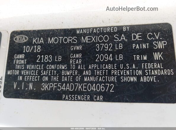 3KPF54AD7KE040672 2019 KIA FORTE White Vista del compartimento del motor