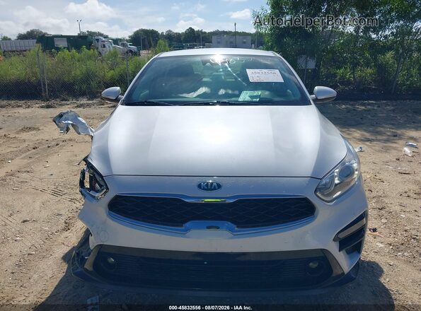 3KPF54AD7KE040672 2019 KIA FORTE White Vista del cuadro de instrumentos