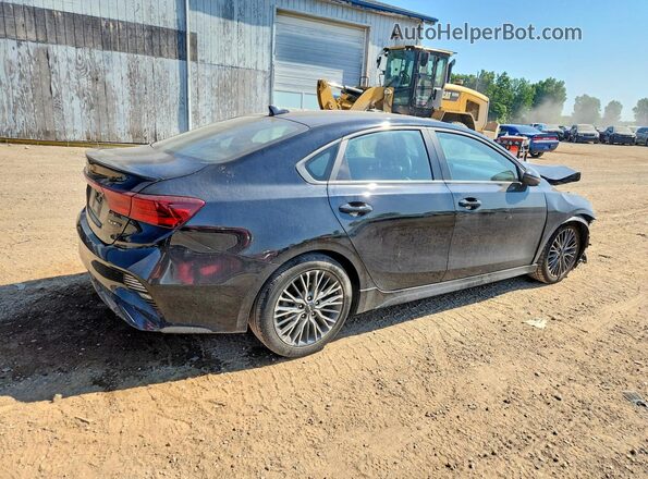 3KPF54AD7PE674782 2023 KIA FORTE Black Հետևի աջ