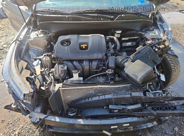 3KPF54AD7RE720064 2024 KIA FORTE Silver Widok wnętrza z tyłu