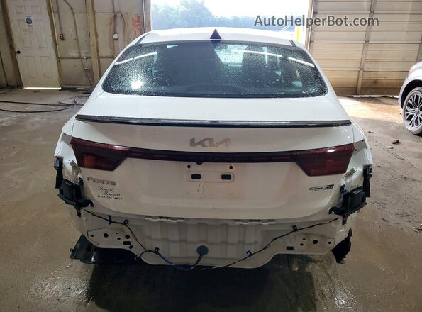 3KPF54AD7RE775663 2024 KIA FORTE White Հետևի տեսք