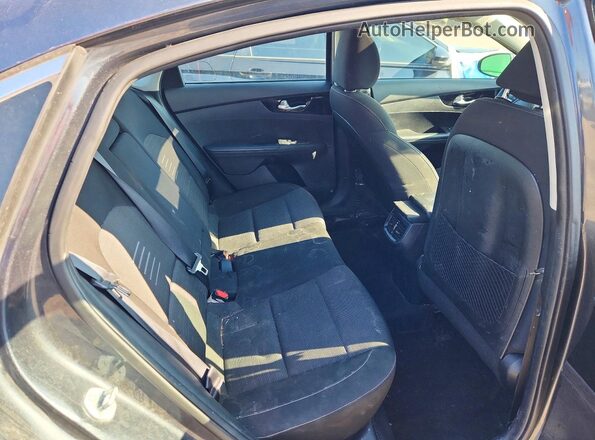 3KPF54AD8ME315839 2021 KIA FORTE Gray უკანა სავარძლების ხედი