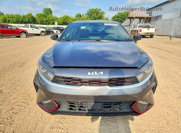 3KPF54AD8NE472594 2022 KIA FORTE Gray Widok z przodu