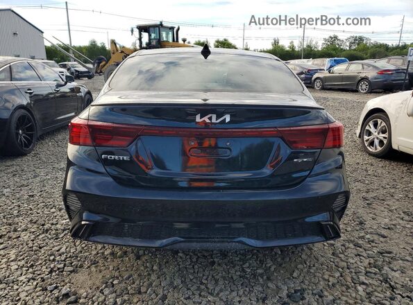 3KPF54AD8PE558071 2023 KIA FORTE Black Vista trasera