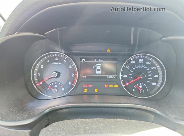 3KPF54AD8PE582936 2023 KIA FORTE Black ხელსაწყოთა პანელის ხედი