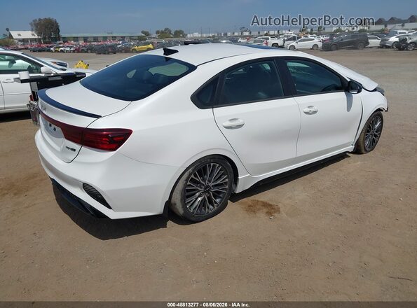 3KPF54AD8RE718968 2024 KIA FORTE White Rear right