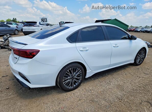 3KPF54AD8RE824188 2024 KIA FORTE Белый Задняя правая четверть