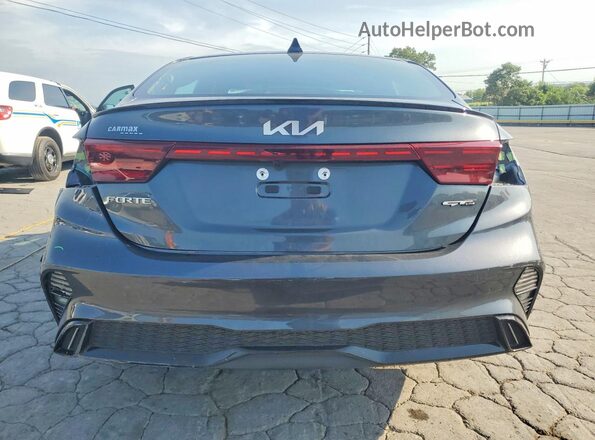 3KPF54AD8RE829827 2024 KIA FORTE Gray უკანა ხედი