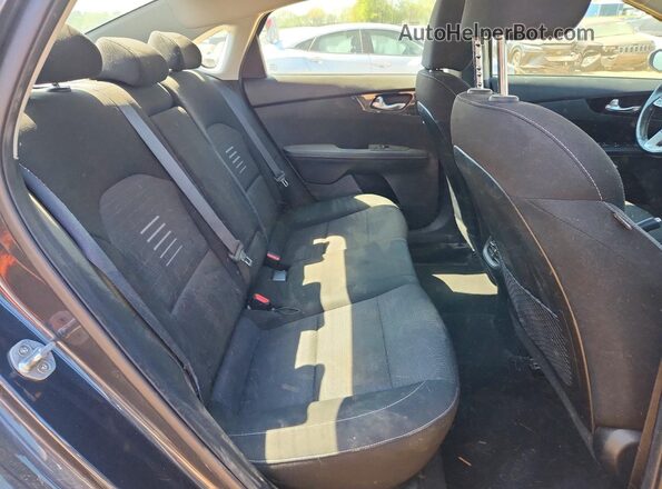 3KPF54AD9KE082244 2019 KIA FORTE Gray Vista de los asientos traseros
